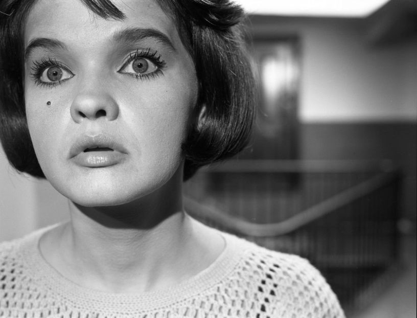 Un Film Cu O Fata Fermecatoare - Un Film Cu O Fata Fermecatoare 1966