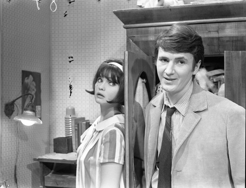 Un Film Cu O Fata Fermecatoare - Un Film Cu O Fata Fermecatoare 1966