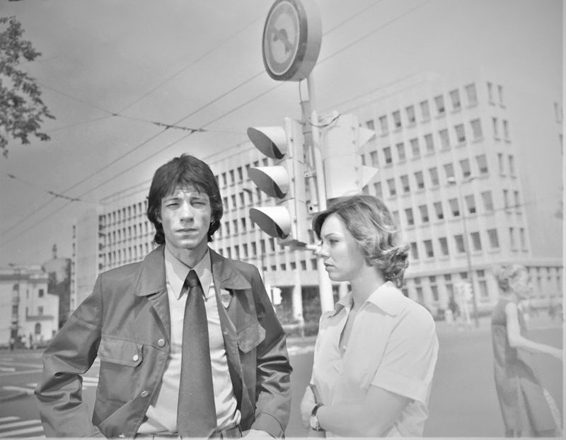 Singuratatea Florilor - Singuratatea Florilor 1976