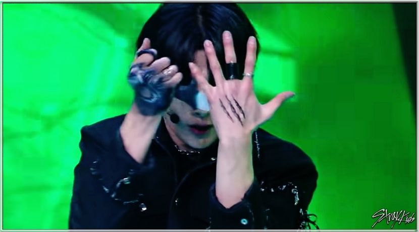 ♦ Dᴀʏ 322 ♦ 18.04.2021 ♦ - SKZeverywhereallaroundtheworld