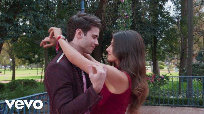 Bia y Manuel - Bia Disney Channel