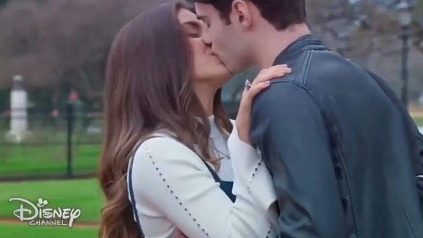 Bia y Manuel - Bia Disney Channel