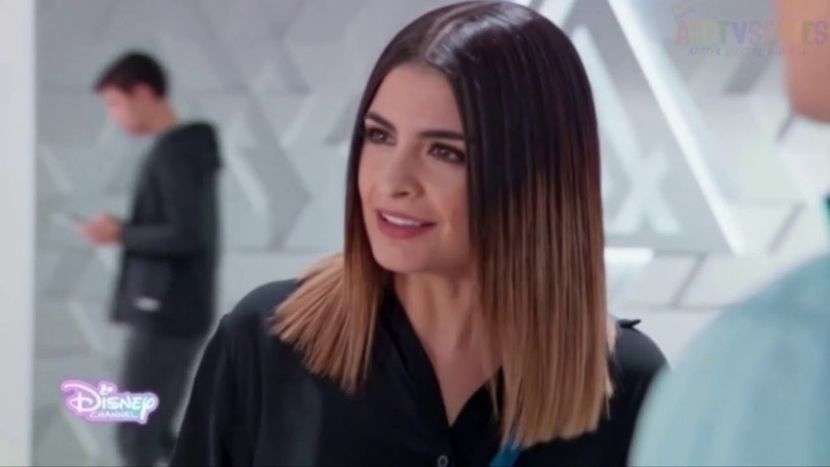 Mara - Bia Disney Channel