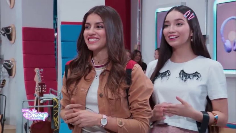 Bia, Carmin - Bia Disney Channel