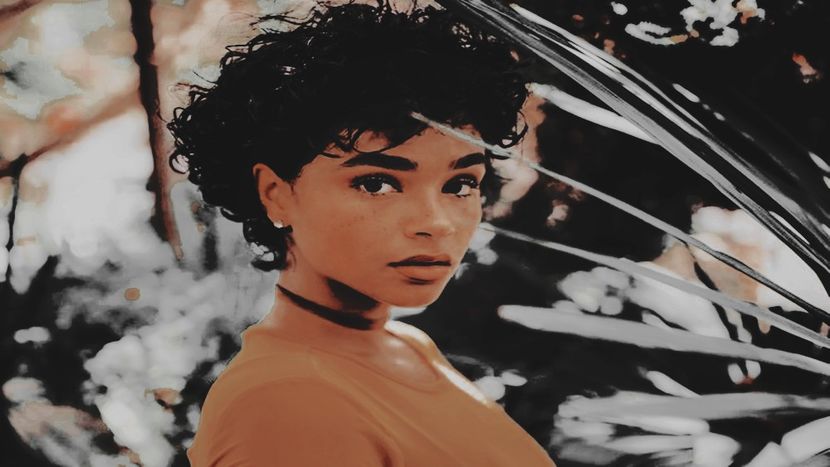 ·꘩ Could be ·Aiyana Lewis· our Bumblebee? - Lethiferous