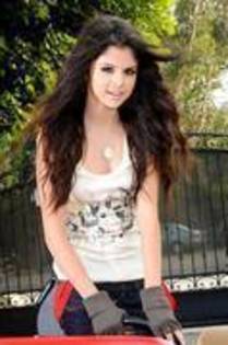 Imi - Selena Gomez