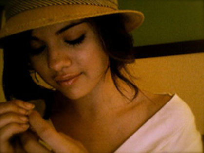 :x - Selena Gomez