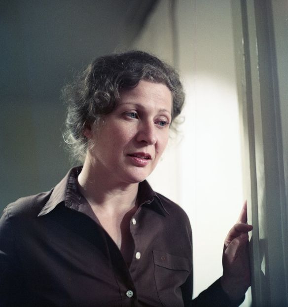 Angela Merge Mai Departe - Angela Merge Mai Departe 1981