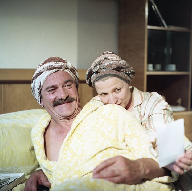 Angela Merge Mai Departe - Angela Merge Mai Departe 1981