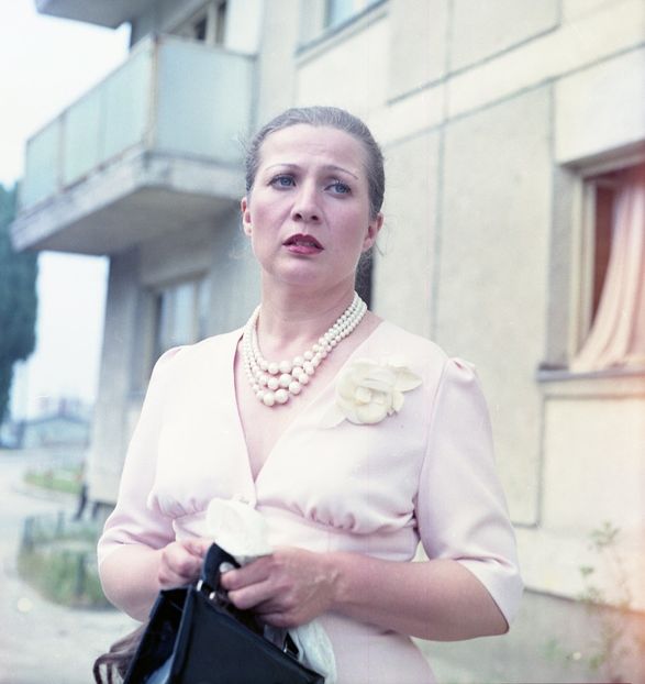 Angela Merge Mai Departe - Angela Merge Mai Departe 1981