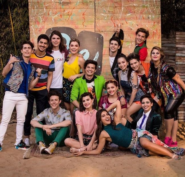Elenco - Bia Disney Channel