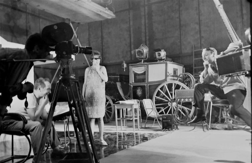 Un Film Cu O Fata Fermecatoare - Un Film Cu O Fata Fermecatoare 1966