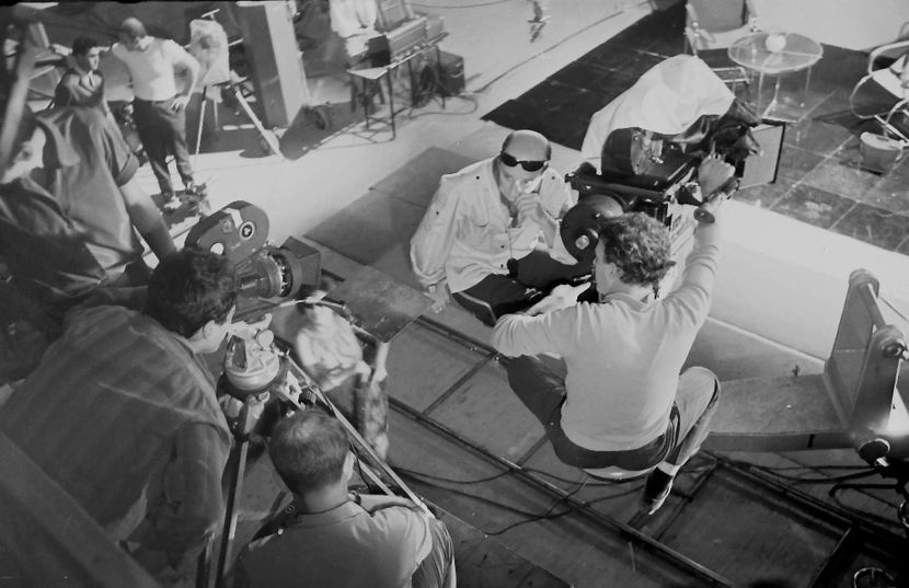 Un Film Cu O Fata Fermecatoare - Un Film Cu O Fata Fermecatoare 1966