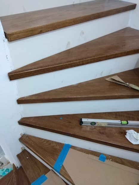  - 2021 Scari Interioare