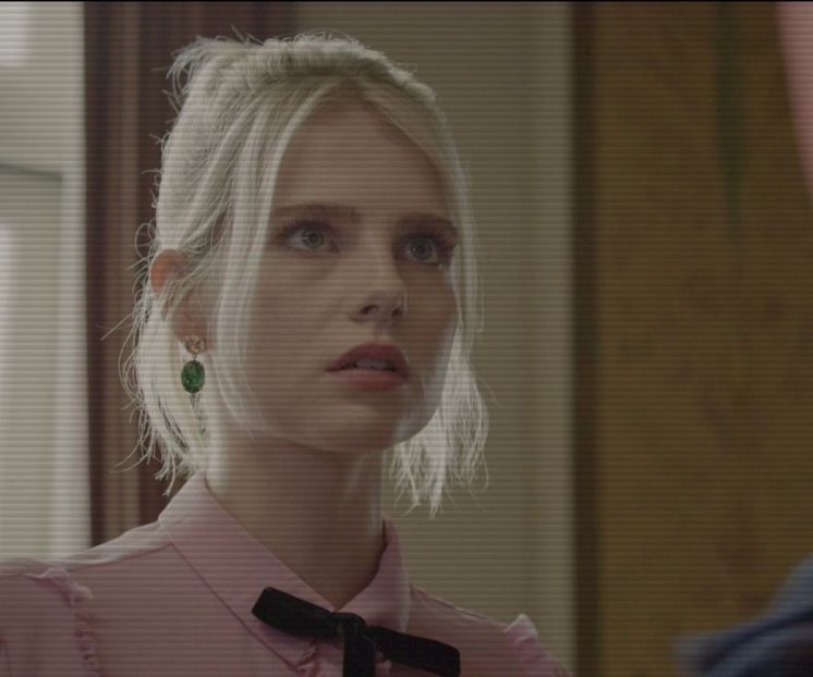 ⌮˒♥˓ Iṇ꒒ục̣y’s⋅⁽ẅöṛdṡ⁾... 　‰ː neaşteptate din umbră. La spusele lui, îşi duse o clipă palma la - time to go cruising down the 8th