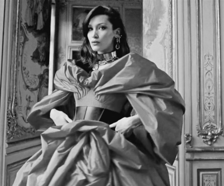 ¹ ∙ͅ●̤̈̇·̣̇　̾ ;˛ O întâmpină cu ochi impudenți; ea coborî la rândul ei o carte și-și înălță ambele - time to go cruising down the 8th