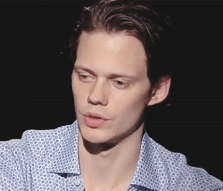 ⭒　　 ̠̕✺ ̭̄ ; şi întâlni alta, verzuie, mare şi năvalnică, precum a sa. Prin despărţitura - time to go cruising down the 8th