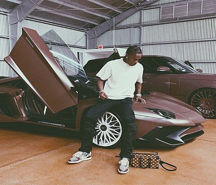 ⽮　˓৳ᵃ˞ℱ̣ḷạṃẹ˒　Într-adevăr, în ultima perioadă de timp, Travis jucase rolul magicianului, - time to go cruising down the 8th