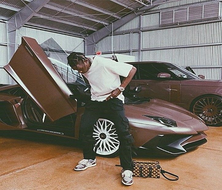 ⽮　˓৳ᵃ˞ℱ̣ḷạṃẹ˒　libertatea în care se ancora în prezent îi acorda câteva beneficii, printre - time to go cruising down the 8th