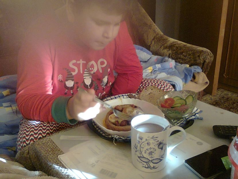 Fotografie5966 - 2021 Apartamentul bunicilor si locutorii ei Luna aprilie