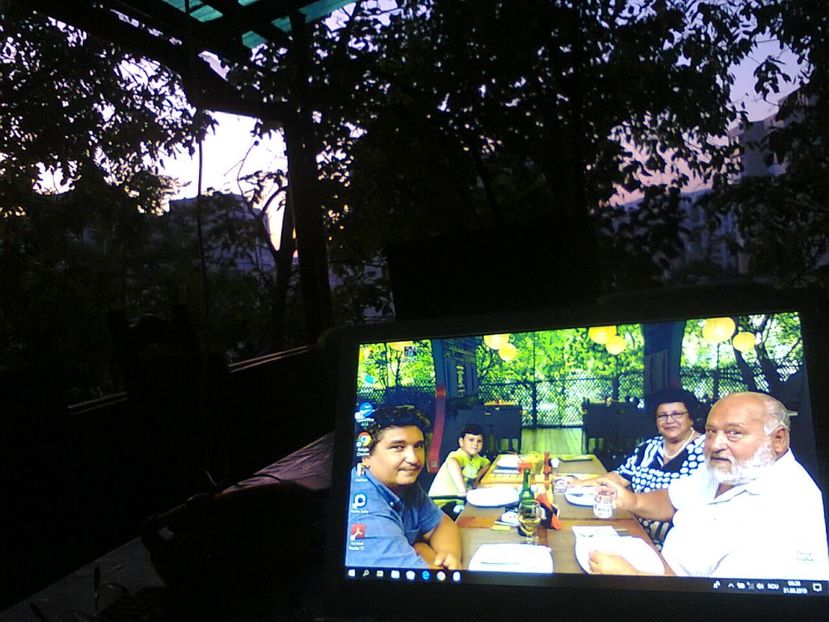 Fotografie5337 - 2021 Apartamentul bunicilor si locutorii ei Luna aprilie