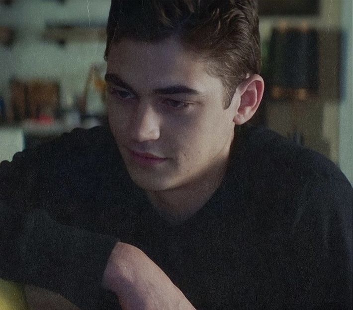 থৣĦғᴛ؟ℬᵉ̶̶ᵃ̶̶ᵘ̶̶ℛᵉ̶ᵍ̶ᵃ̶ʳ̶ᵈ͠ ༈٫ angelică și candidă. Poate chiar și aripi!” Se întrerupse căutându-și - time to go cruising down the 8th