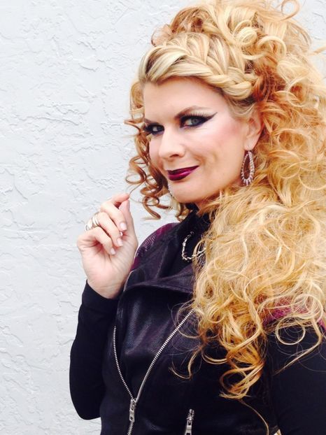 Desdemona - Every witch way