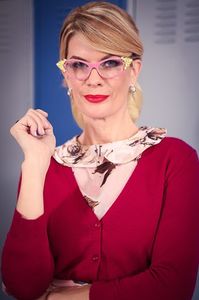 Desdemona - Every witch way