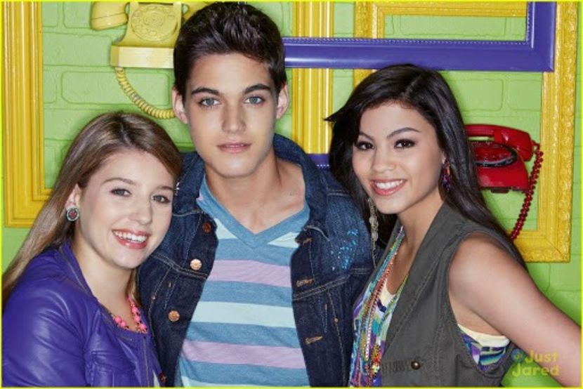Maddie, Daniel, Emma - Every witch way