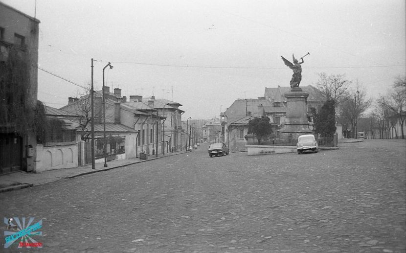 Angela Merge Mai Departe - Angela Merge Mai Departe 1981