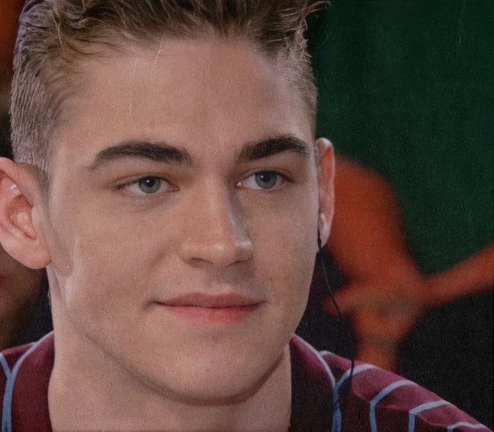 থৣĦғᴛ؟ℬᵉ̶̶ᵃ̶̶ᵘ̶̶ℛᵉ̶ᵍ̶ᵃ̶ʳ̶ᵈ͠ ༈٫ Răsucindu-și gâtul, cu mișcarea caracteristică, o clipă, fulgerate - time to go cruising down the 8th