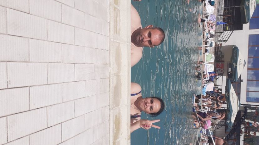  - Poze piscină