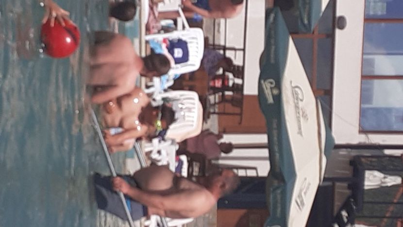  - Poze piscină