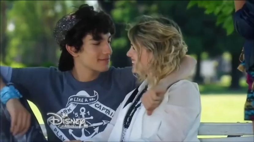 Yam y Ramiro - Soy Luna