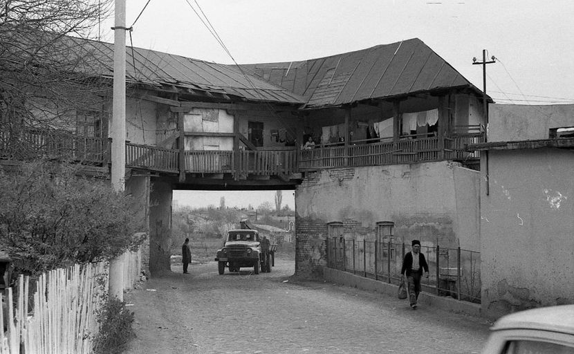 Cu Mainile Curate - Cu Mainile Curate 1972