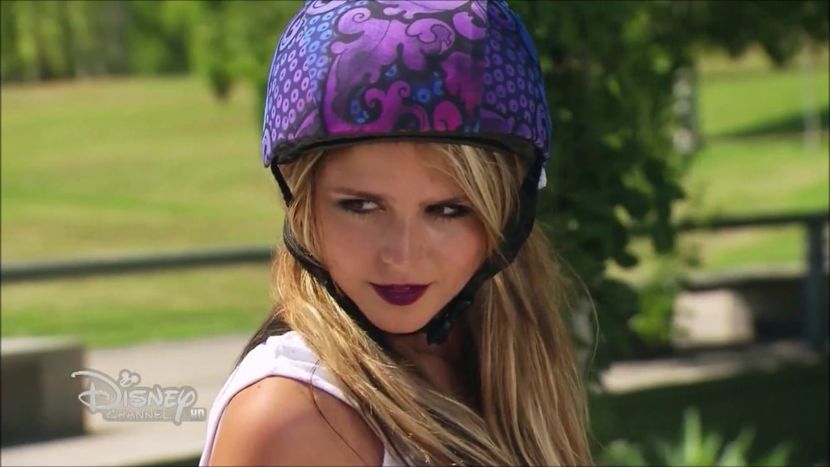 Emilia Mansfield - Soy Luna