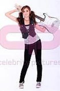 IXFLWVFGBOFLUXIQWDL - Alyson Stoner