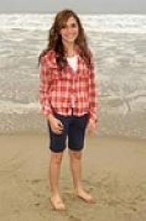 JCWOOHKQPWSPSCTSWBS - Alyson Stoner
