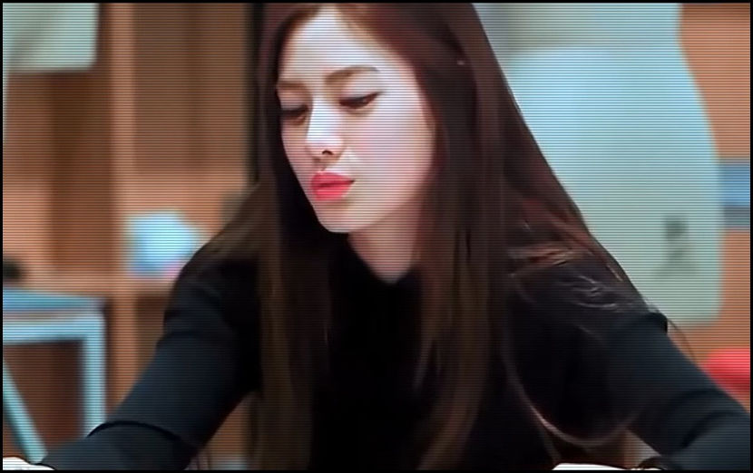 — ❝Haide.. răspunde, răspundeee, te rog.. aișș.❞ - W A Y 2 - Episodul 03