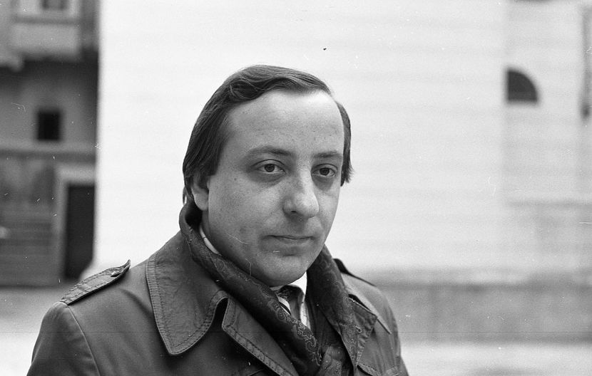 Angela Merge Mai Departe - Angela Merge Mai Departe 1981