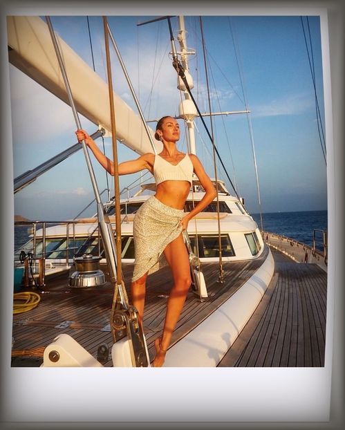 ˓2̣9̣ᵗʰ Ɱ.˒ look at me, I’m the Captain now - Memory is the diary we carry inside