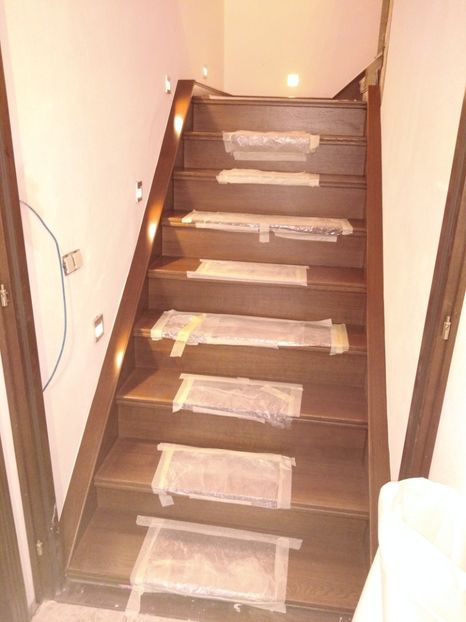  - 2021 Scari Interioare