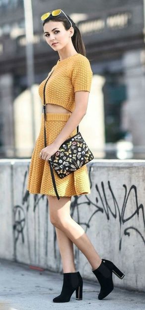 7e1690ccf6d10d298129e3f6d88d2c08 - Victoria Justice