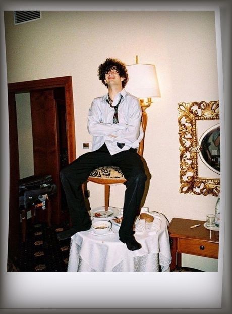 ˓0̣5̣ᵗʰ ᒍ.˒ În caz ca vă întrebați de ce n-am mai mers la hotel după Viena... - Memory is the diary we carry inside