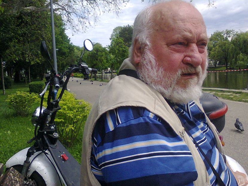 Fotografie6078 - 2021 Plimbare în parc 5 iunie