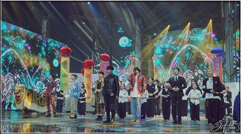 └ Dᴀʏ 307 ○ 14.06.2021 → 「ATEEZ」 ✓ - dreambigwhenyoucanandenjoyit