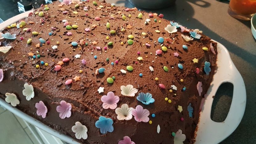 Prajitura cu crema de ciocolata - Culinare