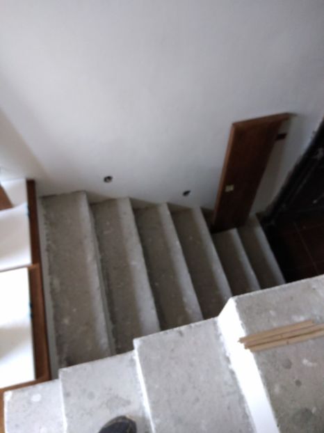  - 2021 Scari Interioare