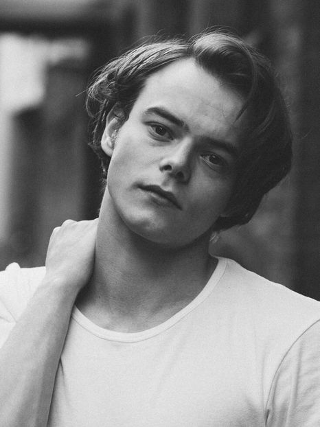  - Charlie Heaton