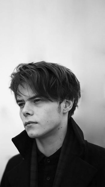  - Charlie Heaton